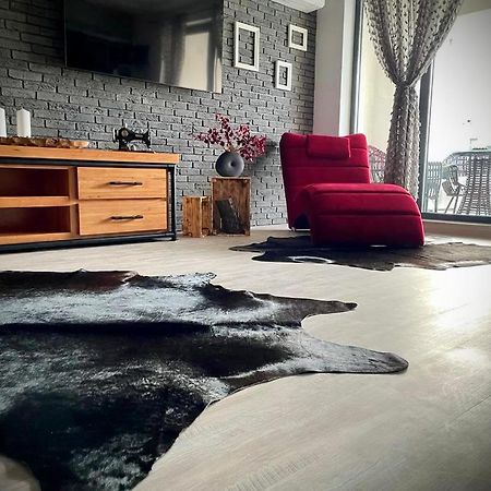 Iconic Loft Bucharest - Private Parking, Netflix Apartment Bagian luar foto
