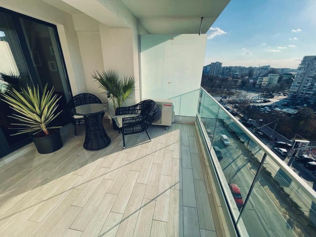 Iconic Loft Bucharest - Private Parking, Netflix Apartment Bagian luar foto