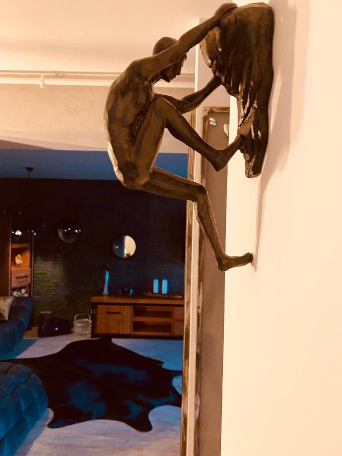 Iconic Loft Bucharest - Private Parking, Netflix Apartment Bagian luar foto