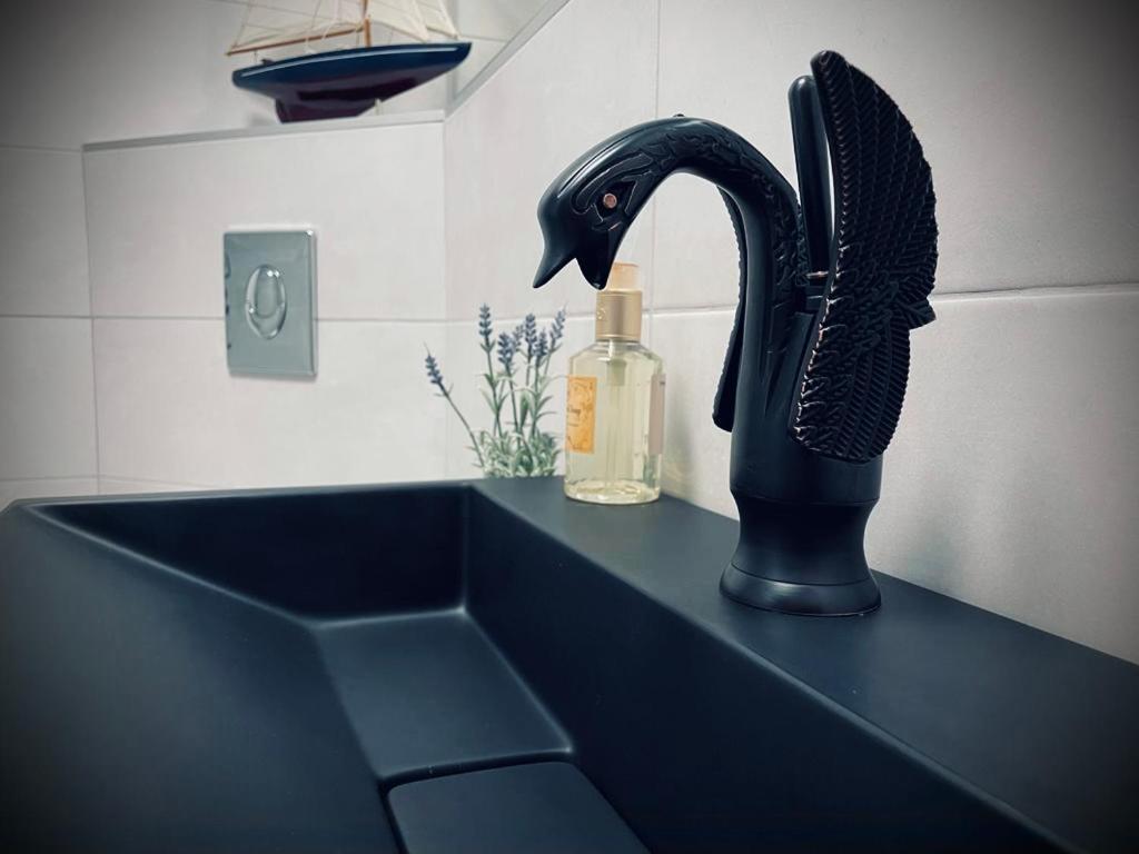 Iconic Loft Bucharest - Private Parking, Netflix Apartment Bagian luar foto